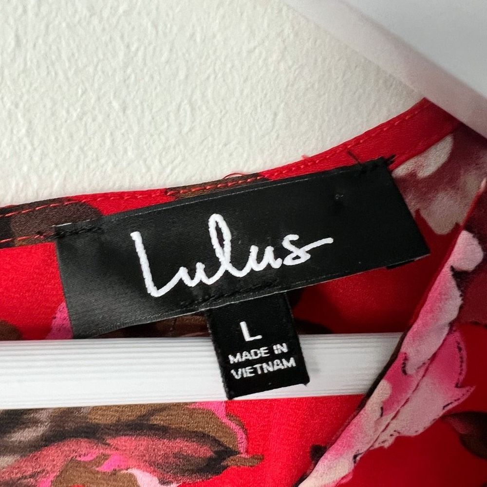 (Sold) Lulu’s Laclair Red Floral Print Surplice Skater Dress Size L - Picture 7 of 8